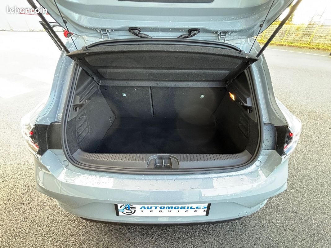 Renault CLIO V 1.6 E-TECH 145CH FULL HYBRID TECHNO - 24 (image 10)
