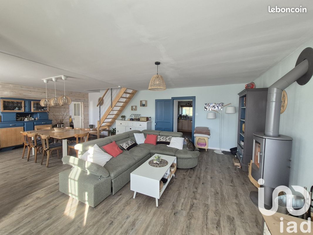 Maison 7 pièces 163 m² · à Bellevigny · 163 m² · 264 900 €
