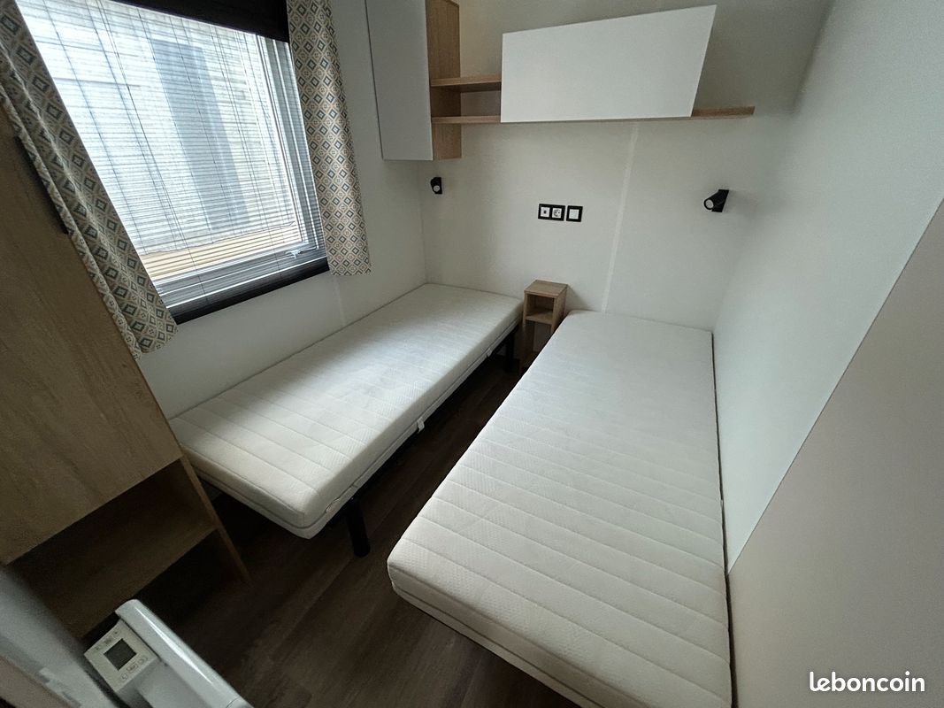 MOBIL HOME RAPID HOME BORA BORA 3CH (10M x 4M) CLIMATISATION, FOUR, STORES OCCULTANTS ET MOUSTIQUAIRES, ISOLATION RENFORCEE, VMC, FRIGO-CONGELATEUR 2 PORTES 262 LITRES BEKO NEUF (image 8)