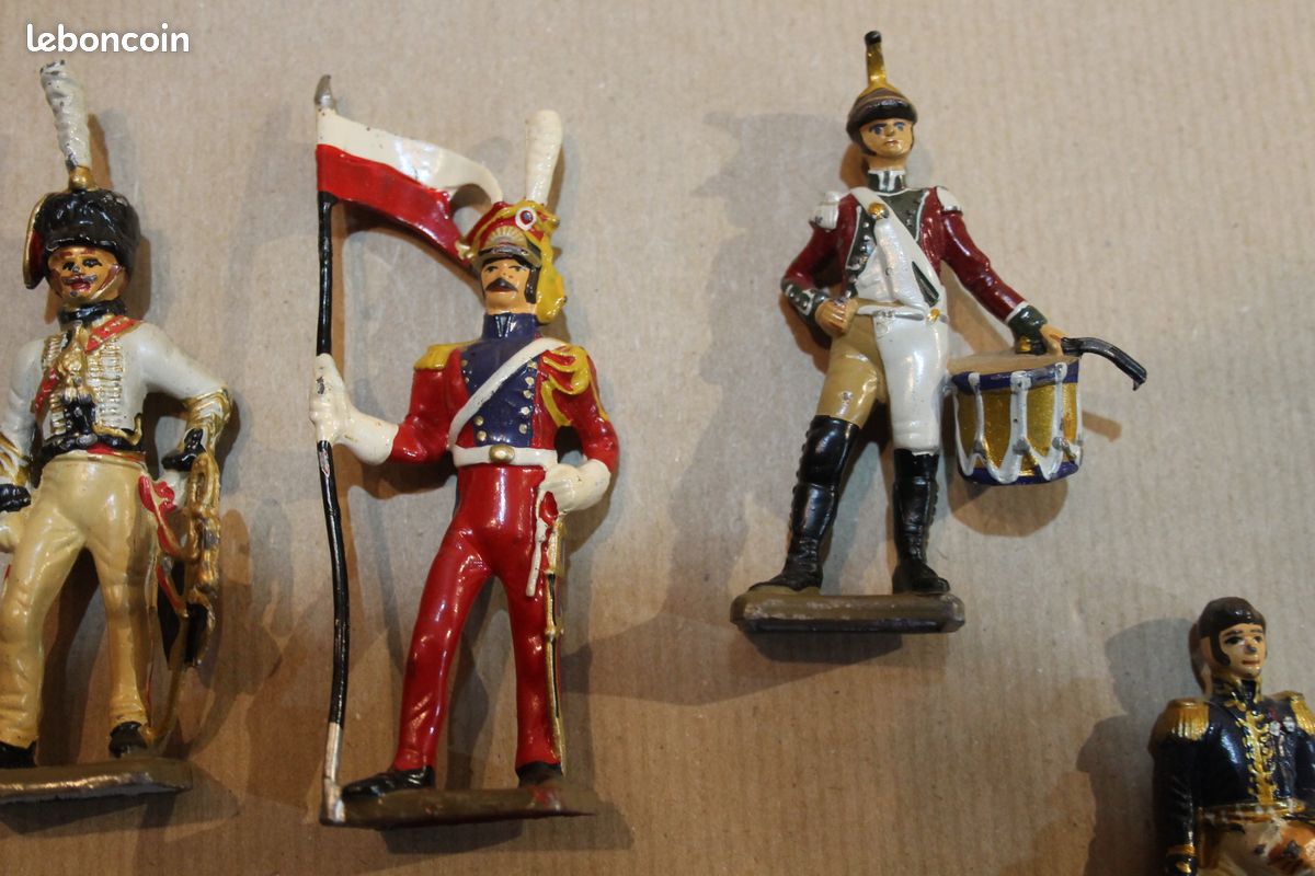 lot 17 fèves santons anciens première epoque porcelaine biscuit peint a
