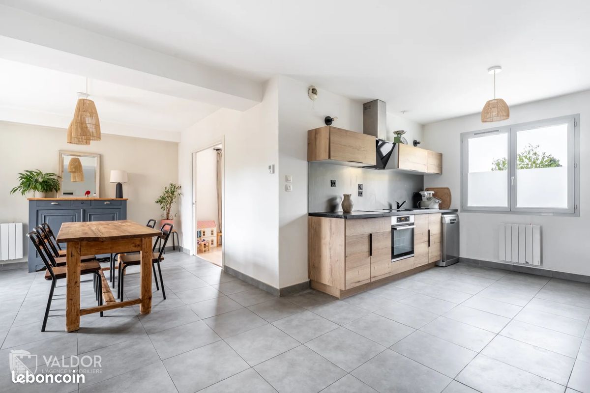 Appartement 4 pièces 81 m² · à Anse · 81 m² · 265 000 €