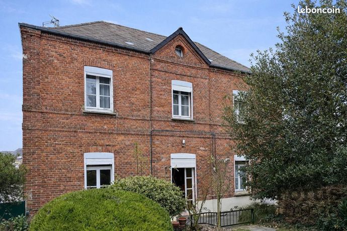 Maison 8 pièces 167 m²