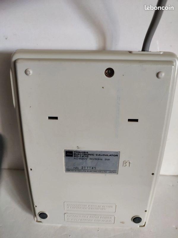 Lot De 2 Calculatrices Toshiba BC-08118 + BC-815 Avec Housses – Vintage