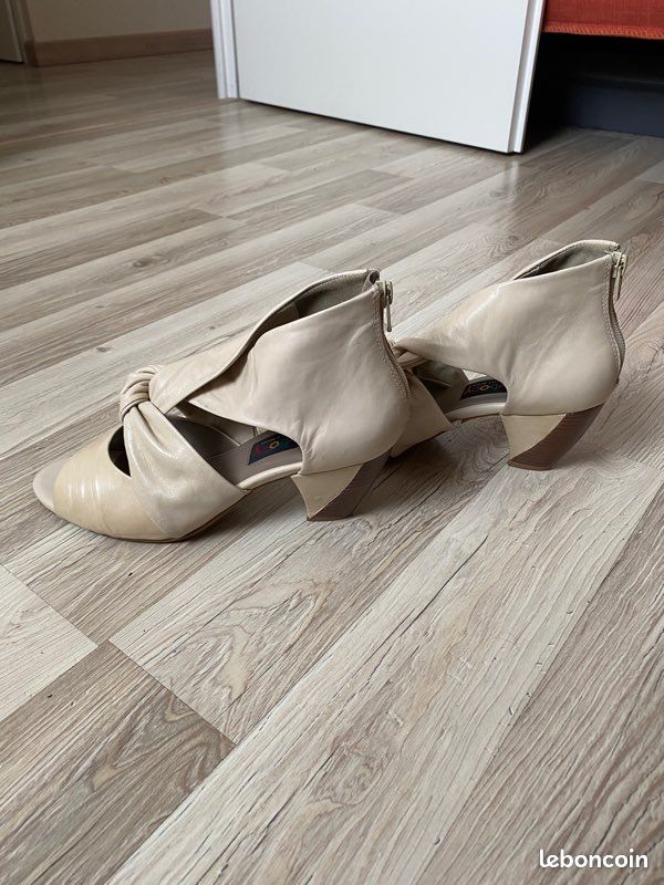 Sandales Everybody neuves taille 39 (image 3)