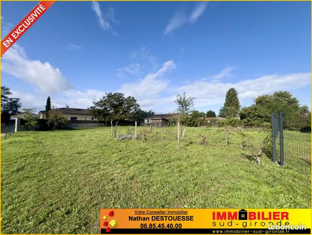 Terrain 1 031 m² Podensac