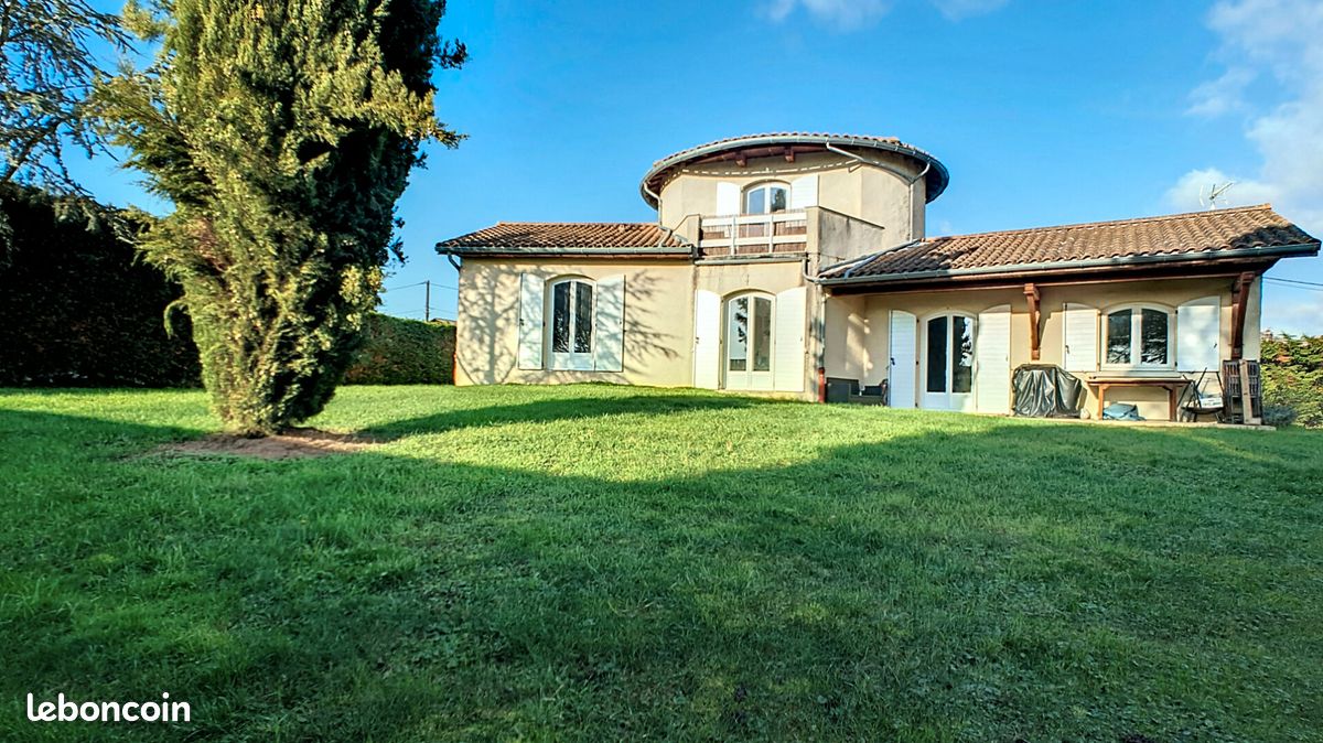 Maison 4 pièces 127 m² · à Saint-Georges-de-Reneins · 127 m² · 390 000 €