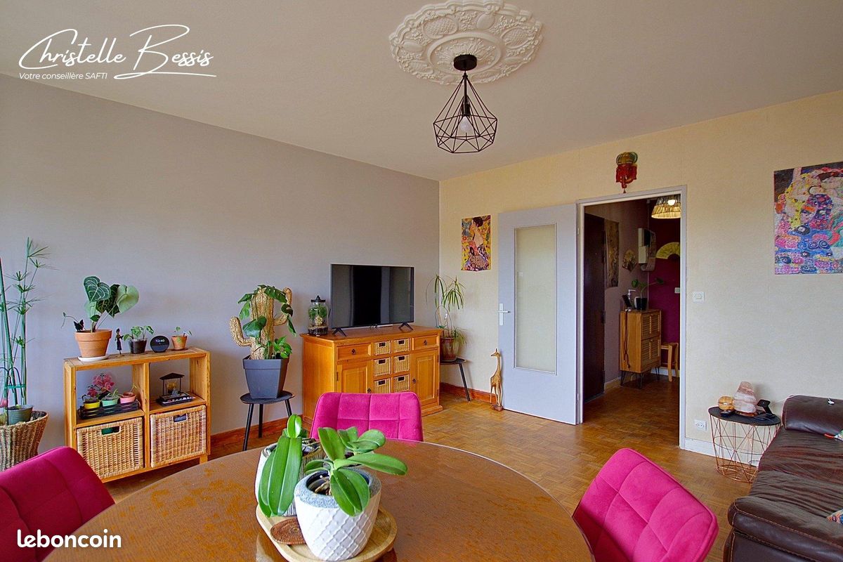 Appartement 5 pièces 95 m² · à Villecresnes · 95 m² · 245 000 €