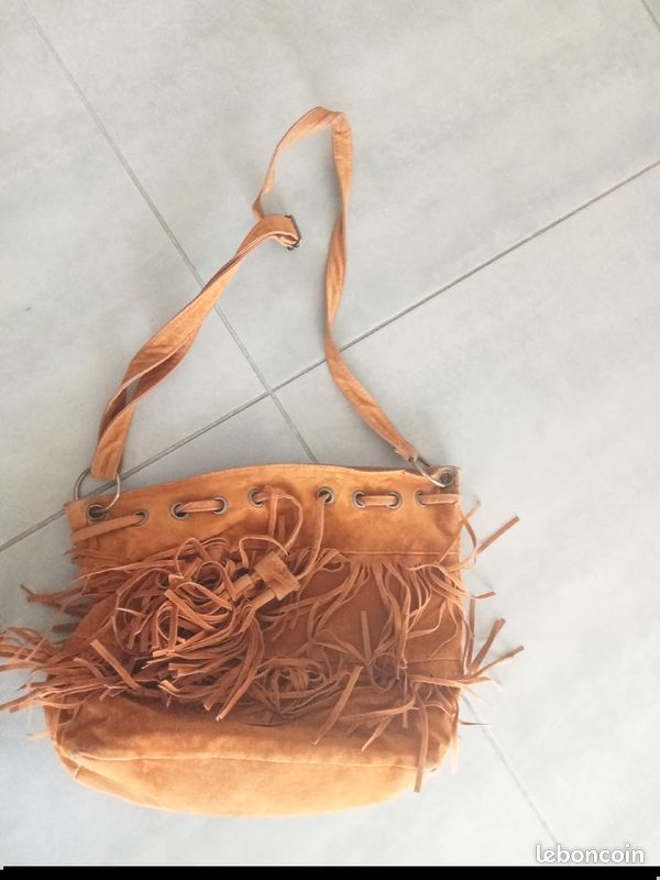 Sac à main en cuir imitation daim (image 1)