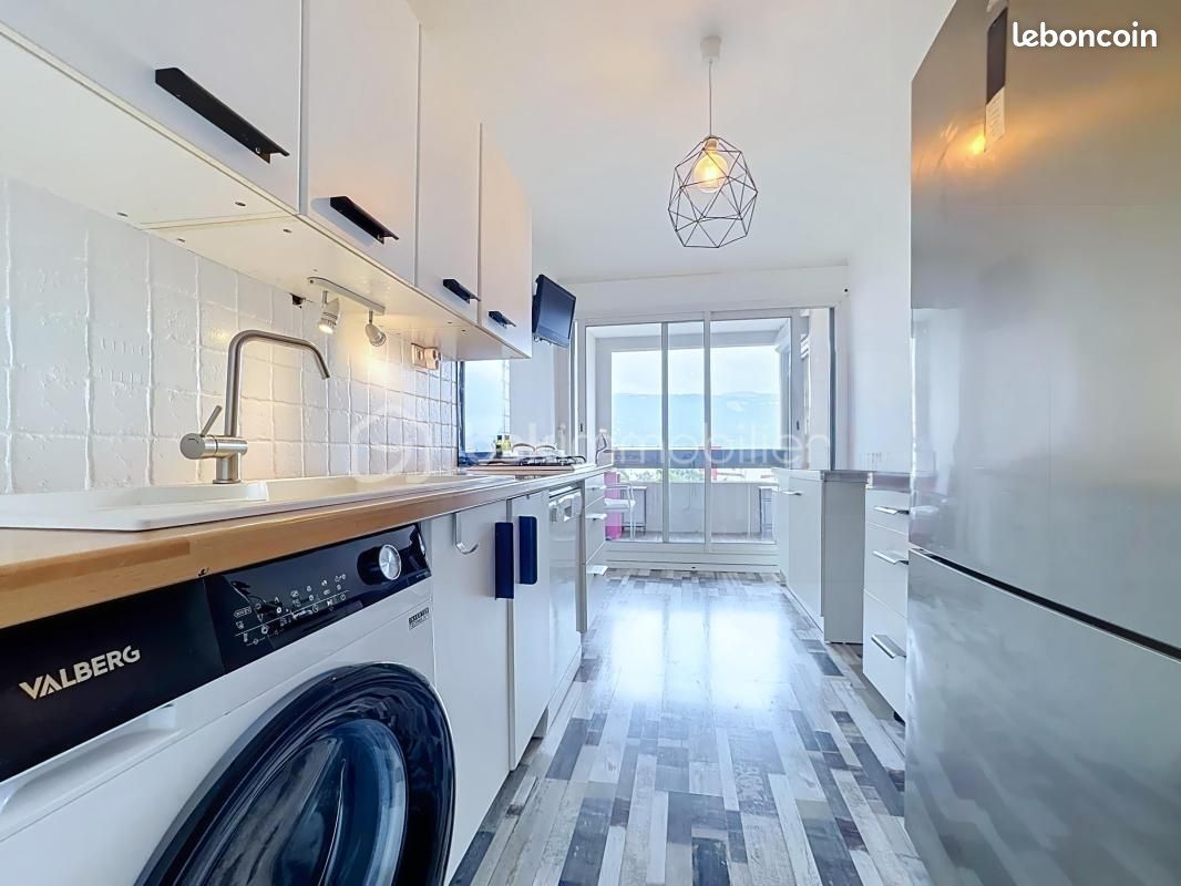 Appartement 5 pièces 102 m² · à Échirolles · 102 m² · 105 000 €