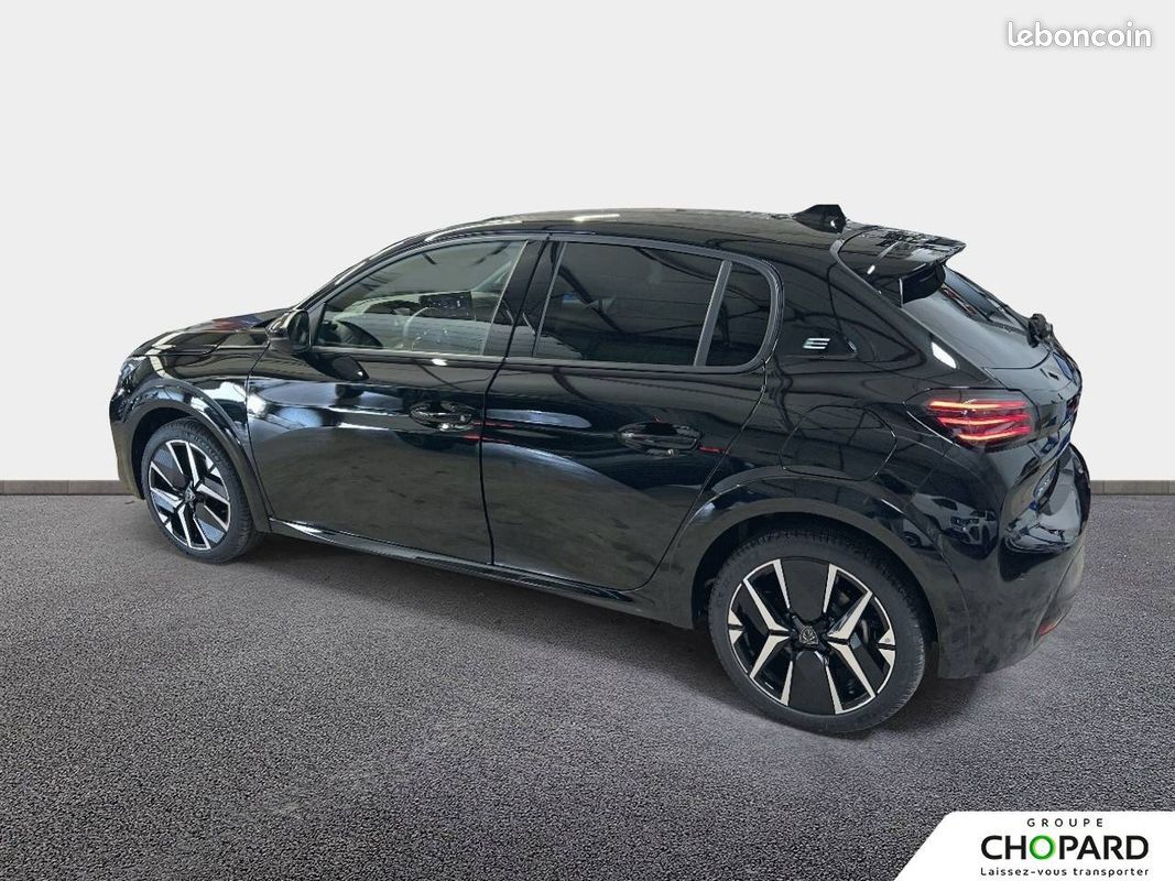 PEUGEOT 208 Electrique 54 kWh 156ch GT (image 7)