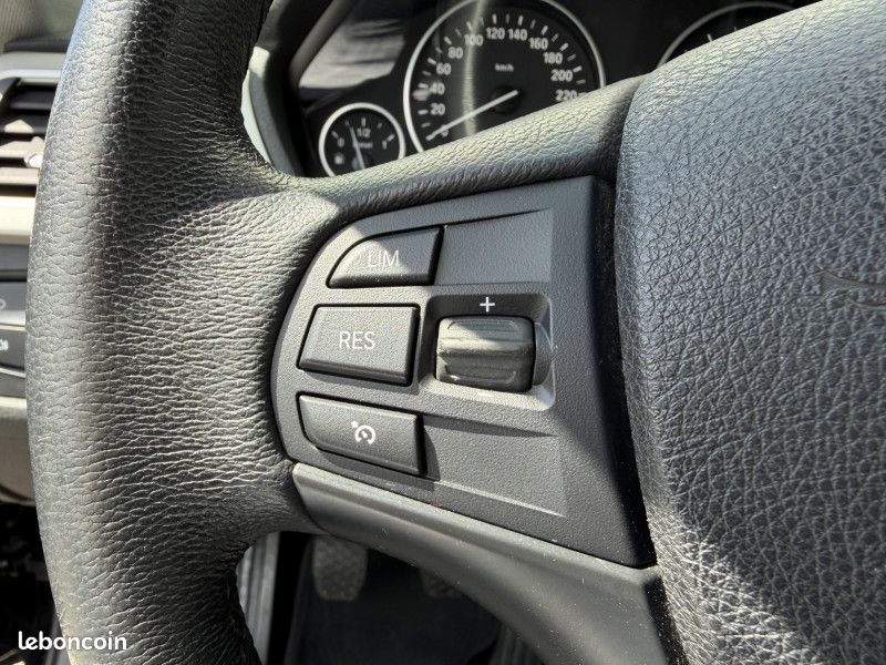 Bmw SERIE 3 TOURING (F31) 318D 143CH LOUNGE (image 18)
