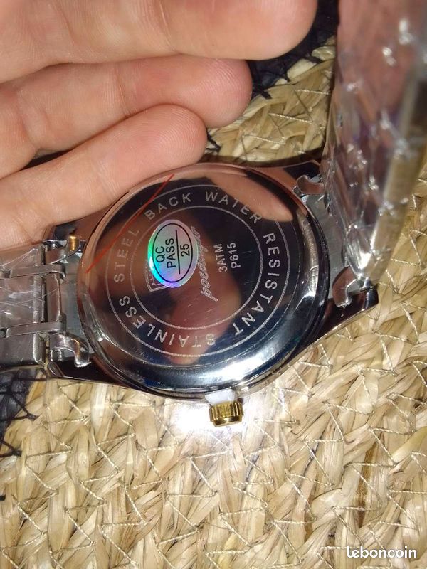 Montre (image 1)