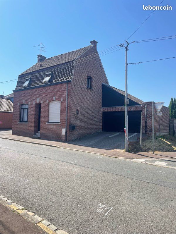 Maison 5 pièces 110 m² · à Neuville-en-Ferrain · 110 m² · 275 000 €