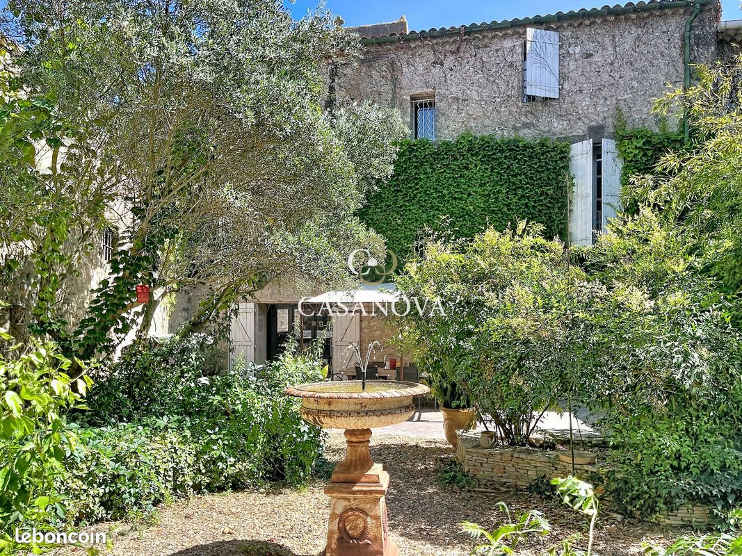 Maison 14 pièces 350 m² · à Pézenas · 350 m² · 936 000 €