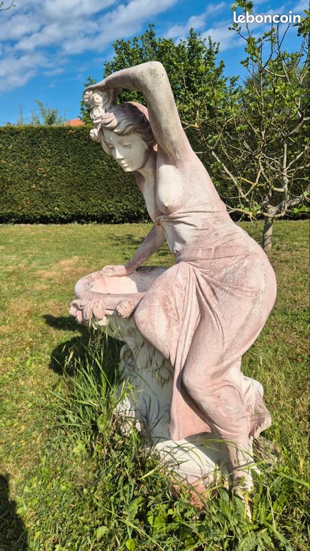 Statue (image 6)