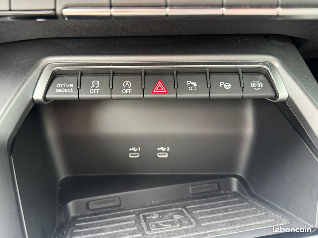 AUDI A3 Sportback TFSI Mild Hybrid 116 S tronic 7 Business Executive (image 4)