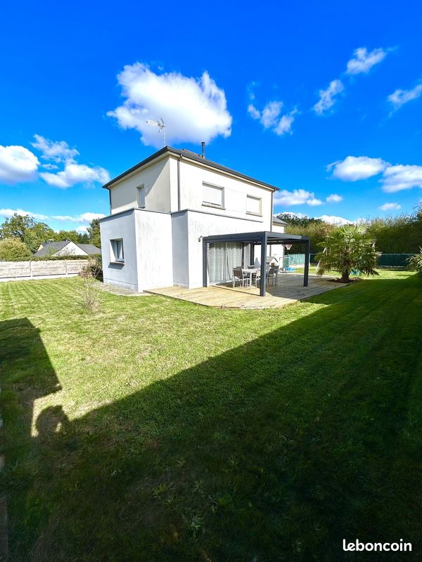 Maison 5 pièces 105 m² · à Saint-Pierre-la-Cour · 105 m² · 249 900 €