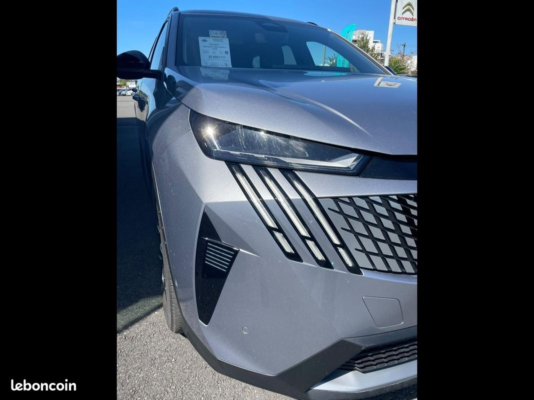 Peugeot 5008 Hybrid 145ch Allure e-DCS6 (image 6)