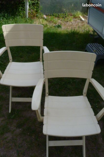 Chaises (image 1)