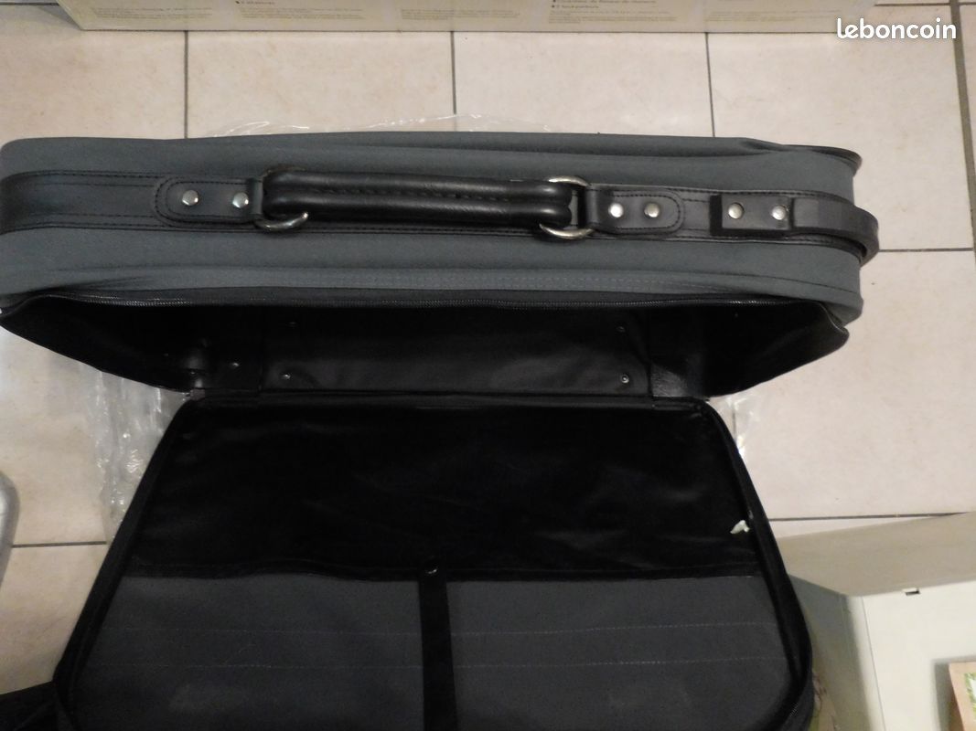 Valise neuve à 2 roues (image 3)