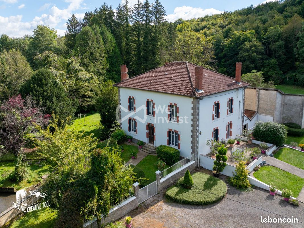 Maison 8 pièces 241 m² · à Lacroix-sur-Meuse · 241 m² · 530 000 €