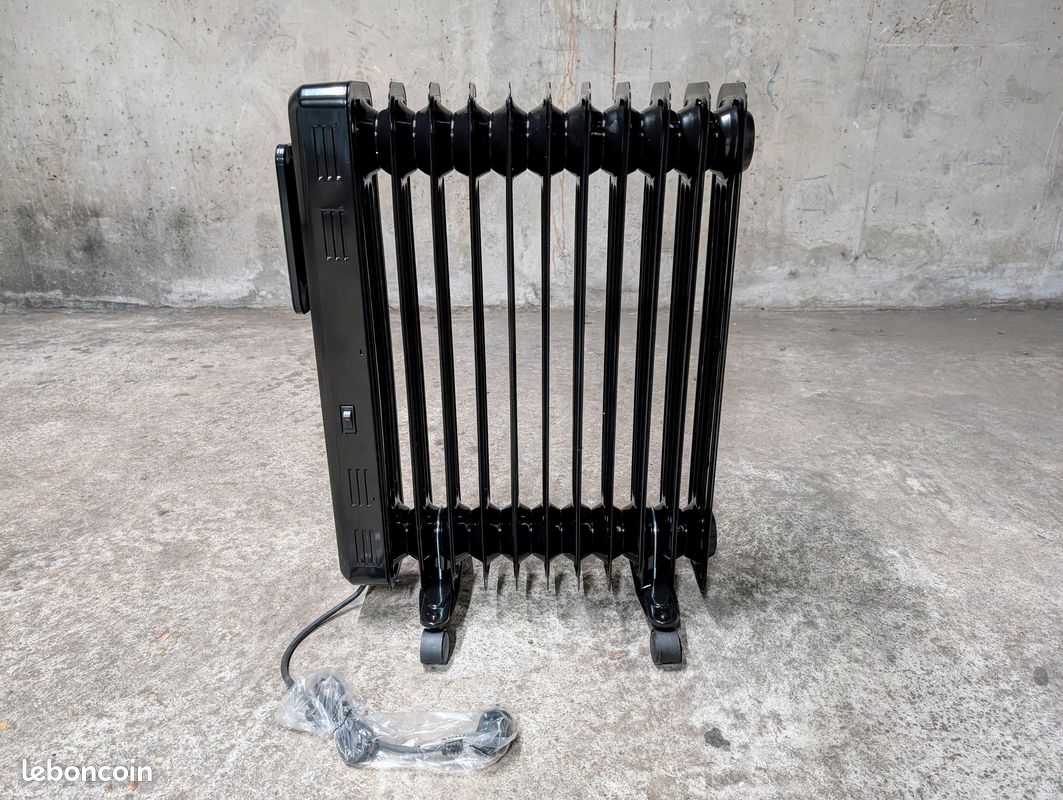Thermaxx Heatstream Radiateur à huile 2500 W 5-35 °C minuterie 24h Thermaxx Heatstream Radiateur à huile 2500 W 5-35 °C minuterie 24h