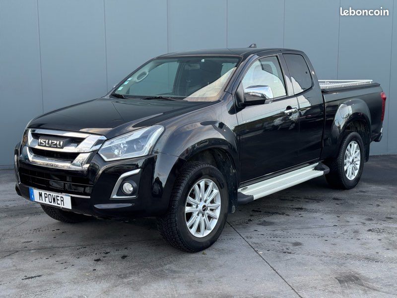 19999 ht isuzu d-max space cabine approfondi 1.9 164 cv 4wd 4x4 pickup solar plus / CTTE / TVA RÉCUPÉRABLE / 4 PLACES (image 1)