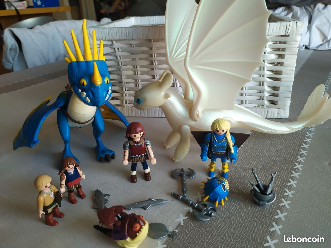 Ensemble dragons et personnages Playmobil (image 1)