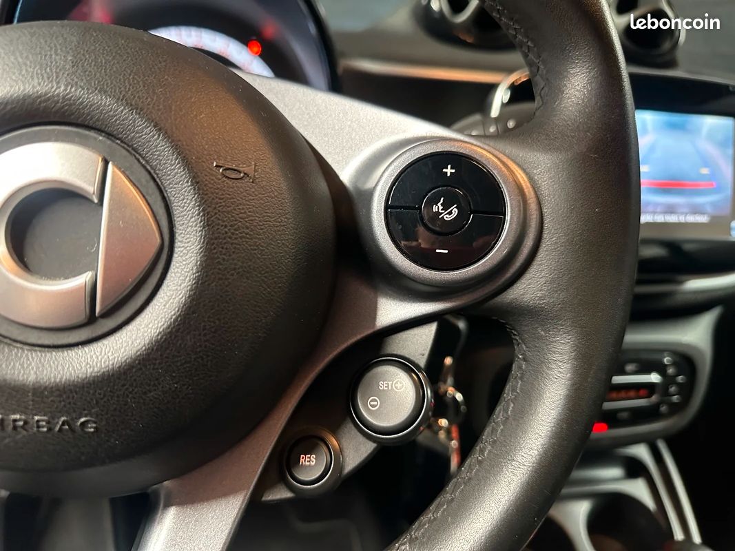 SMART FORTWO COUPE 0.9 90 ch S&S BA6 Passion 7580 (image 17)