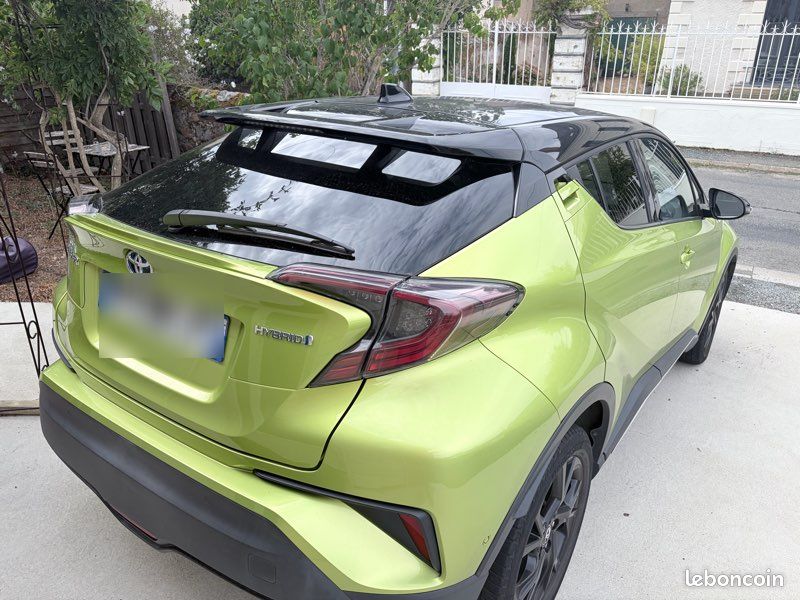 : toyota c-hr : 122h jbl edition 2wd e-cvt rc18 (image 2)