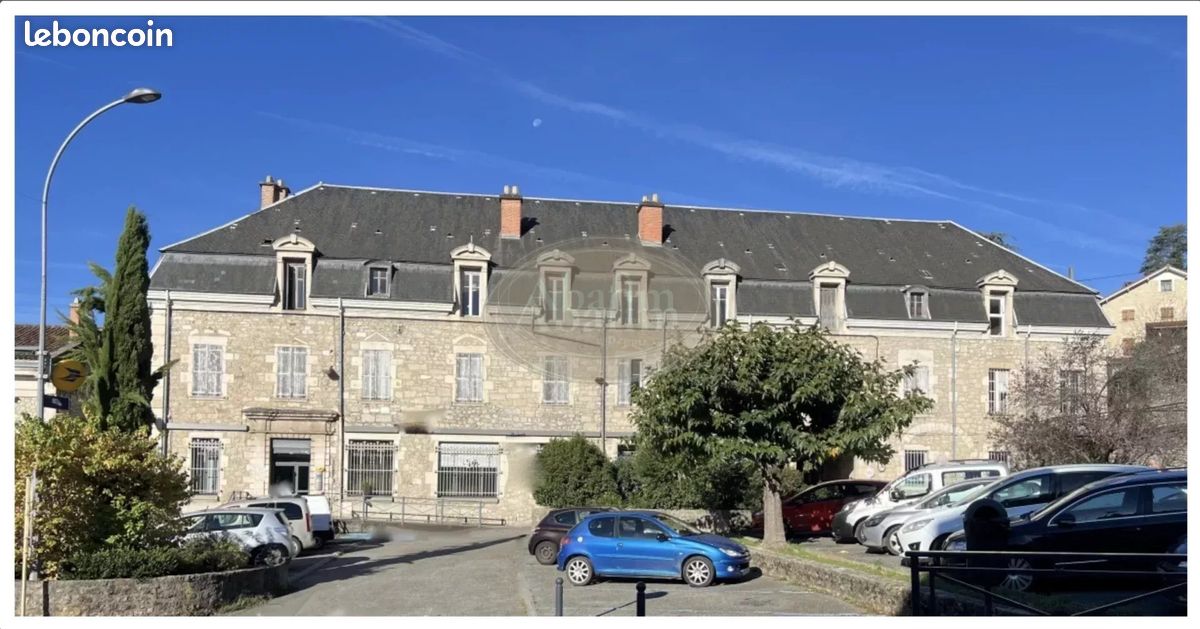 Maison 35 pièces 2100 m² · à Villefranche-de-Rouergue · 2 100 m² · 627 000 €