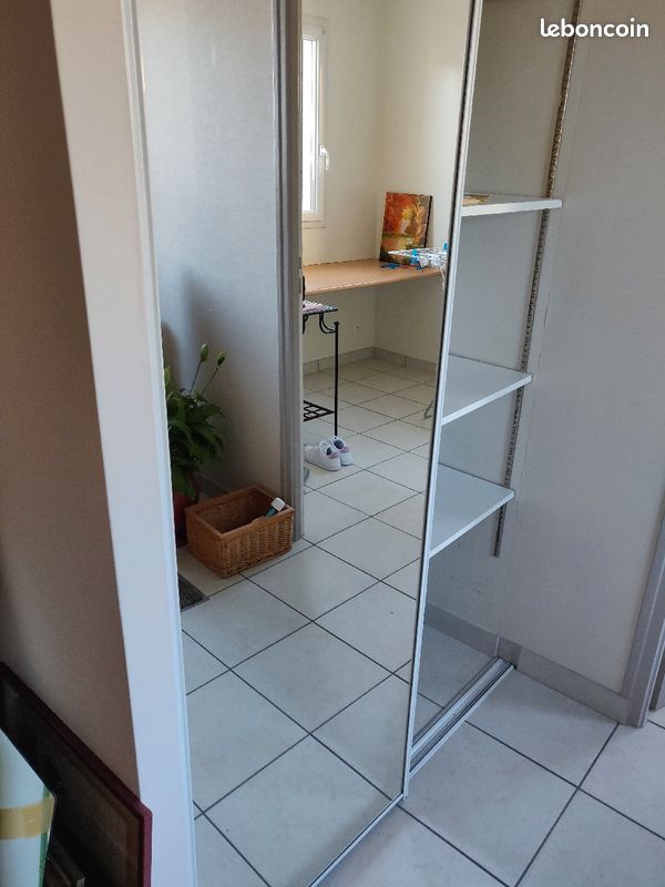 Porte de placard miroir étagère (image 2)