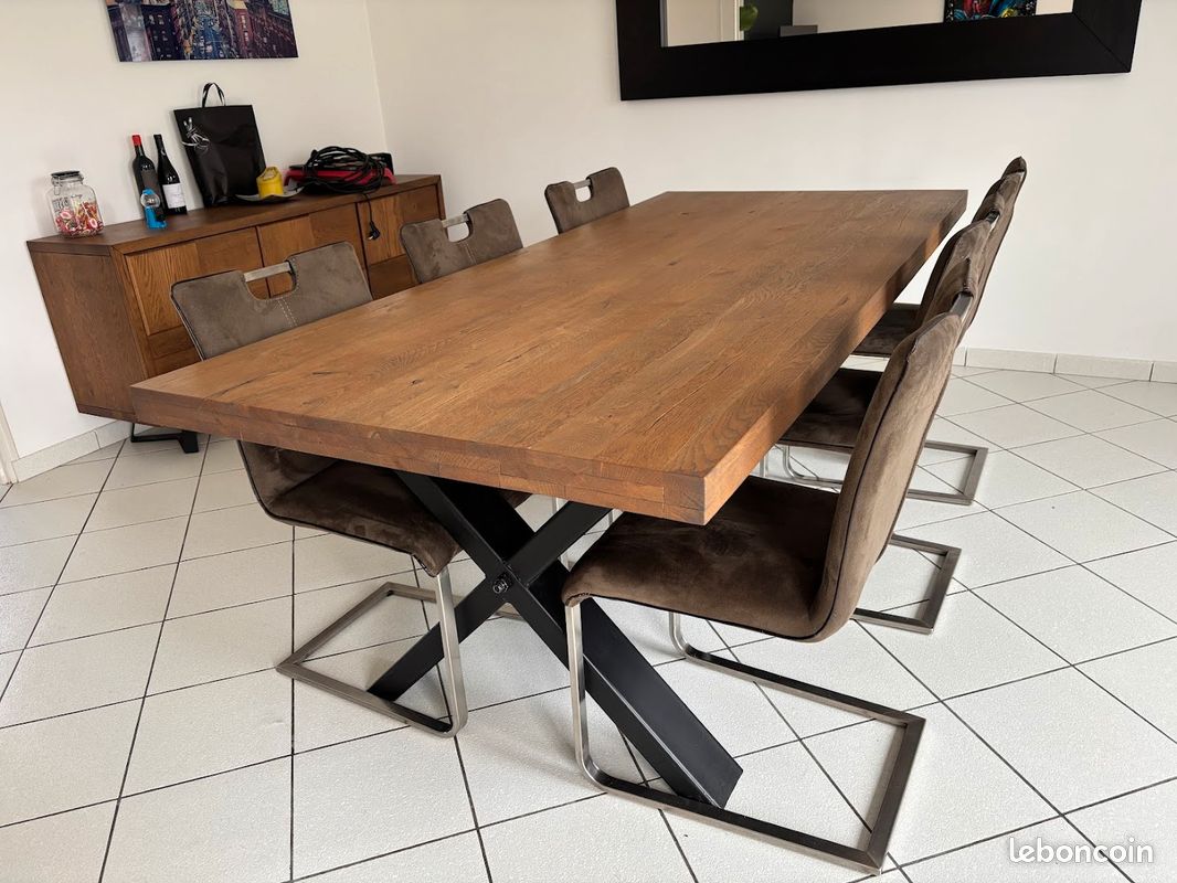 Table salle à manger et chaises (image 1)