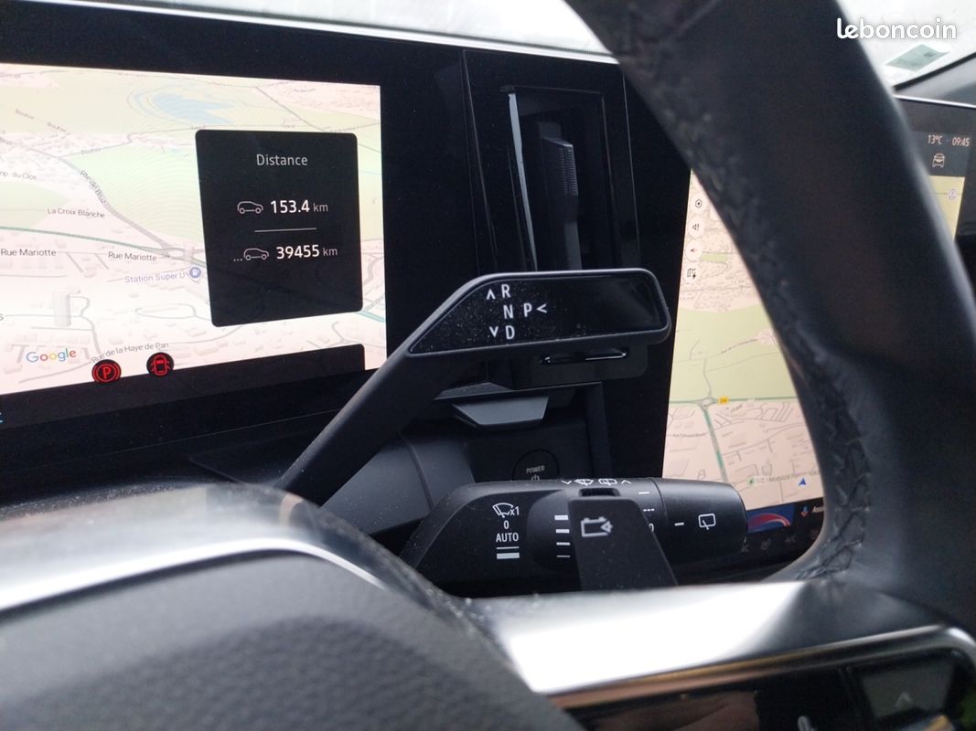 RENAULT Megane E-Tech EV60 220 ch super charge Iconic (image 13)