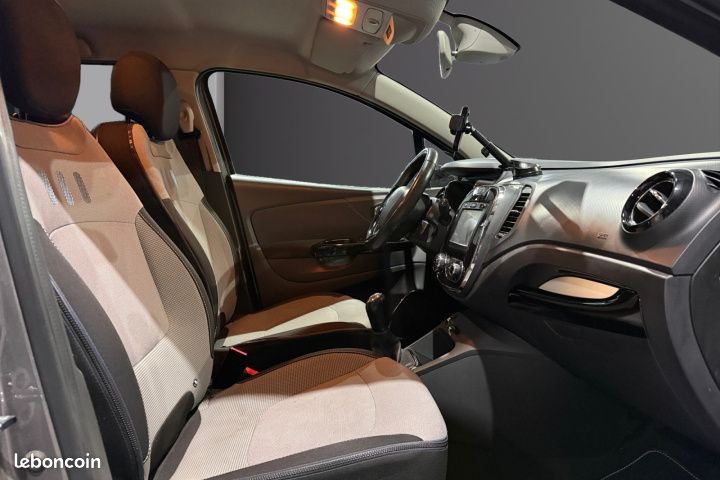 RENAULT CAPTUR TCe 90 Energy S&S eco2 Intens Navigation Garantie 12 mois (image 8)