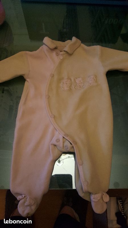 Vêtements bébé naissance et 1 mois (image 1)
