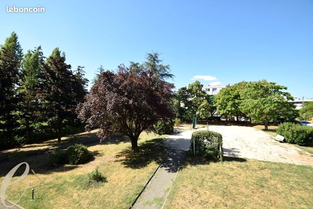 Appartement 4 pièces 78 m² · à Craponne · 77,5 m² · 950 €/mois