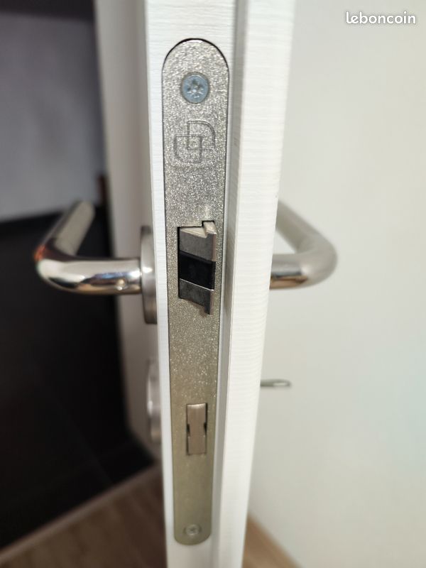 Porte intérieure+ cadre (image 2)