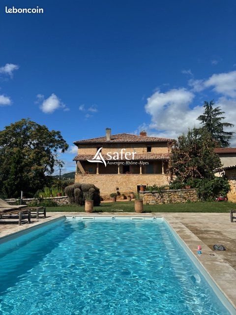 Maison 12 pièces 430 m² · à Villefranche-sur-Saône · 430 m² · 1 420 000 €