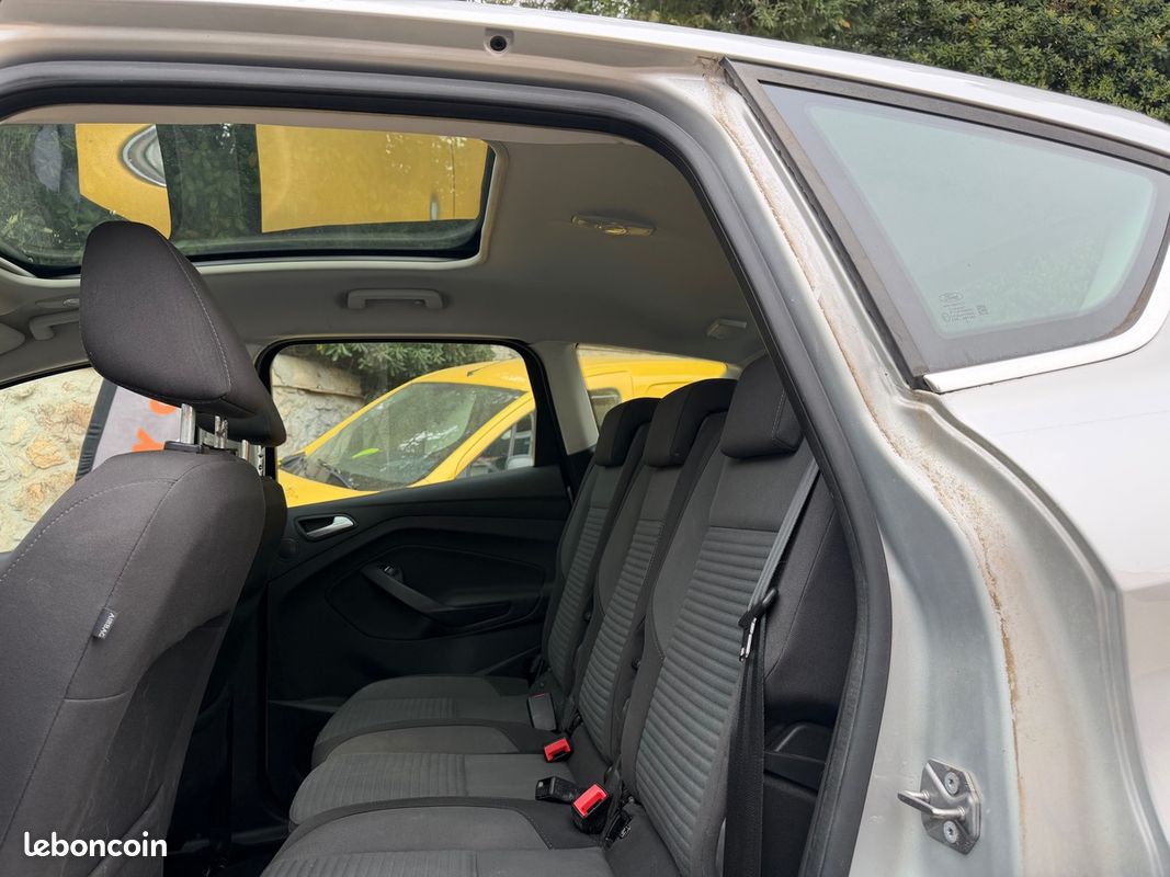 Ford C-max 1.5 TDCI 120 CV / Phase 2 / Toit Panoramique / KM réel / GPS / Titanium (image 7)