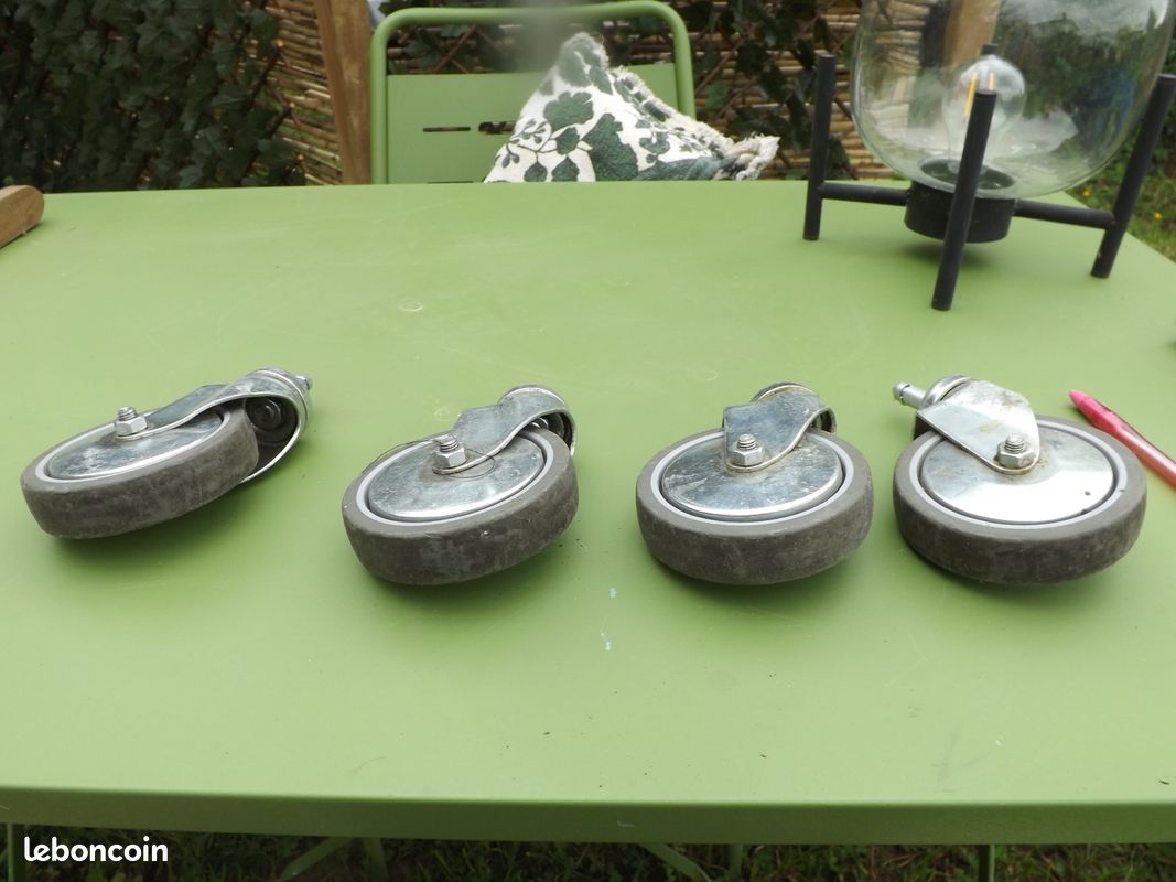 4 roues a emboiter (image 1)
