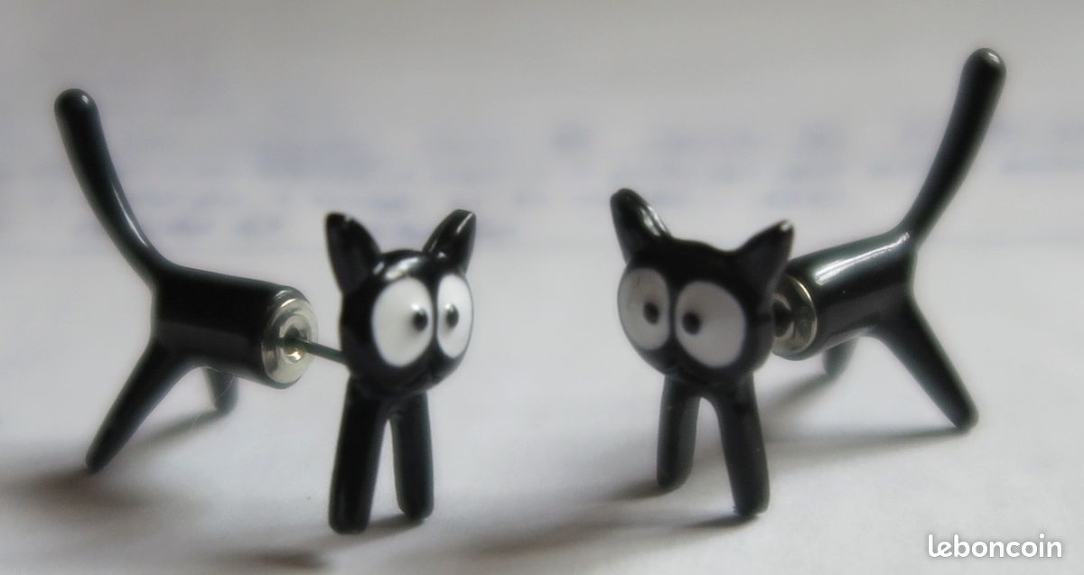 Boucles d'oreilles chats noirs NEUVES (image 2)