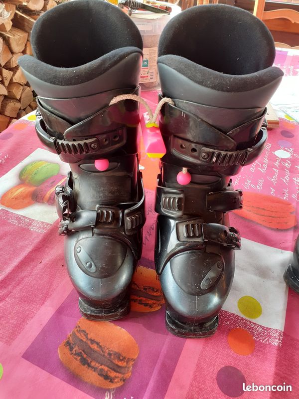 Vends 2 paires de chaussures de ski de marque rossignol très peu servi du 37 et du 41 prix 20 (image 5)
