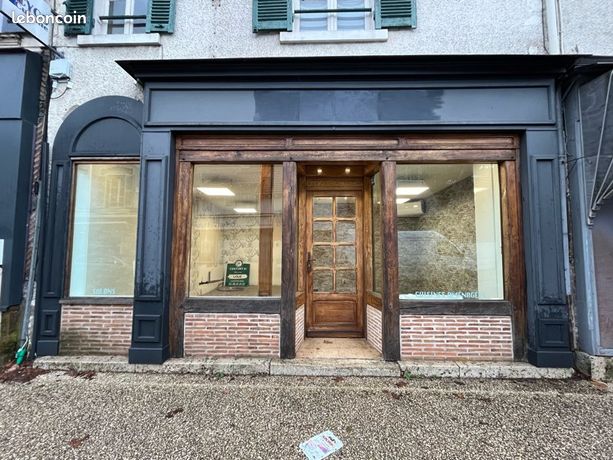 Location commerce plus appartement