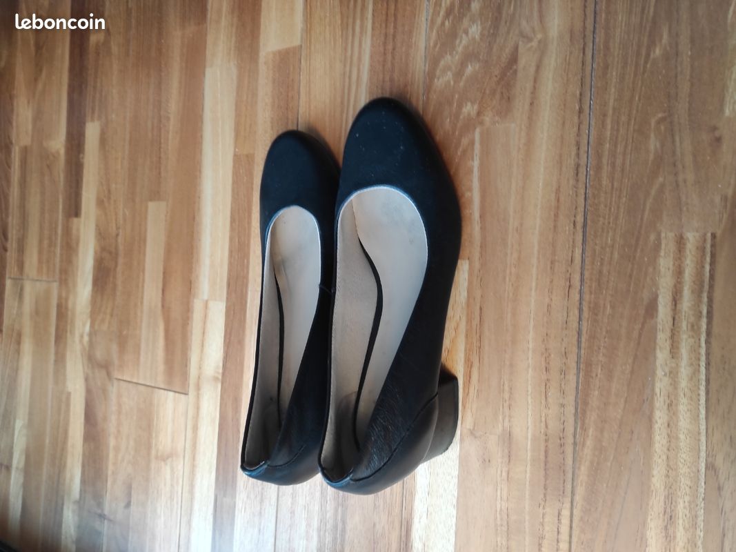 Chaussures classiques petit talon (image 2)