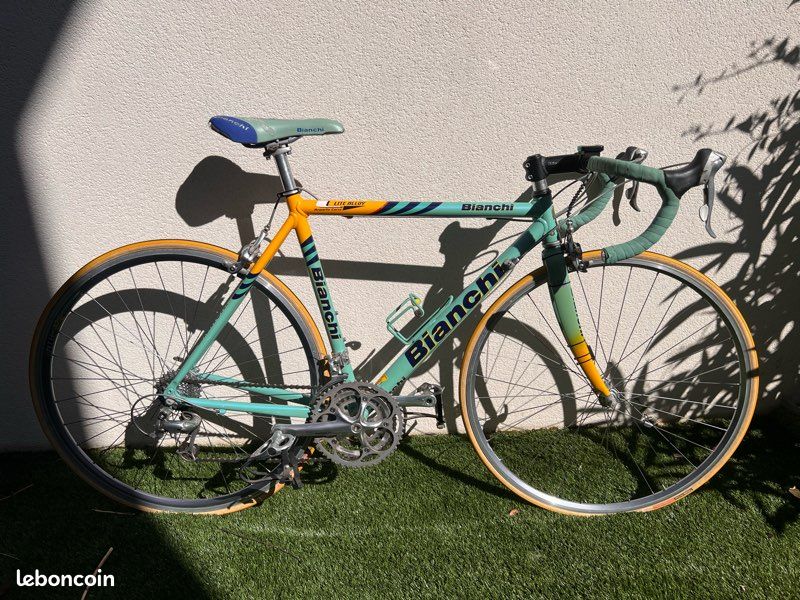 Vélo de course Bianchi (image 1)