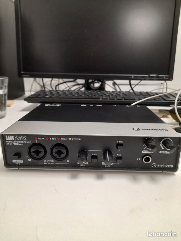 Interface Steinberg UR242 (image 1)