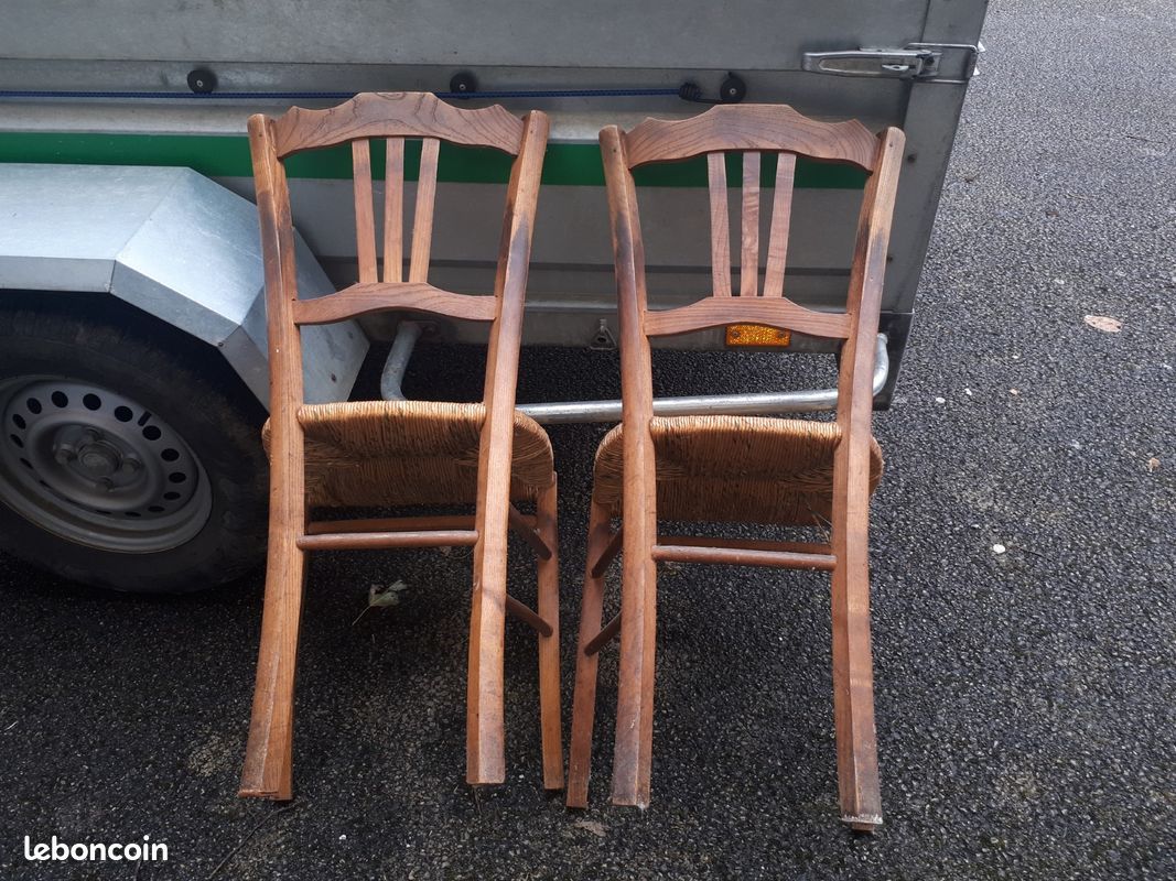 Deux chaises bistrot vintage (image 2)