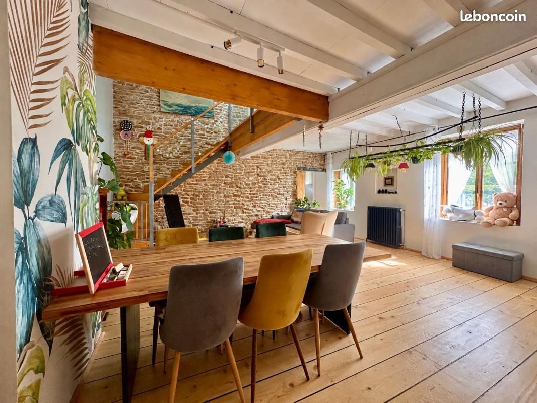 Maison 4 pièces 210 m² · à Charnay · 210 m² · 399 000 €