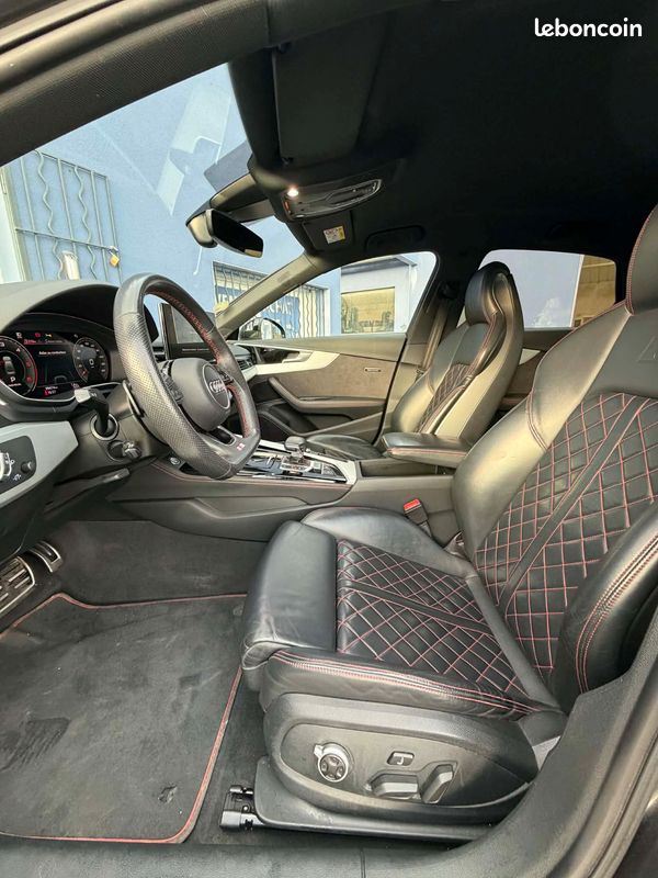 AUDI A4 40 TDI 204 S tronic 7 QUATTRO S Edition (image 9)